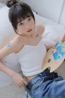 做丰满漂亮的女学生